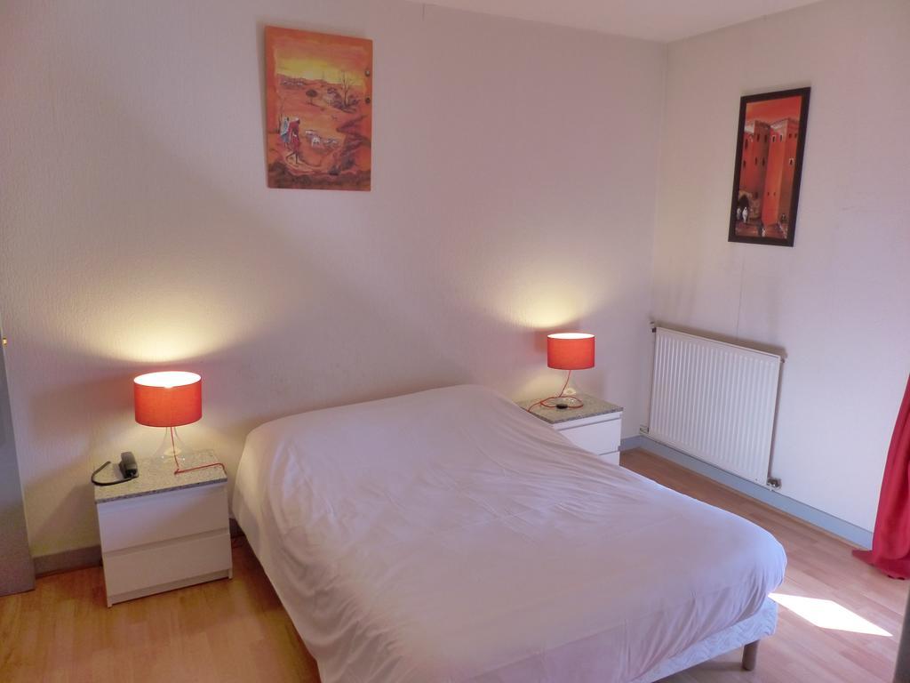 Logis Hotel Au Croissant Buzançais Εξωτερικό φωτογραφία