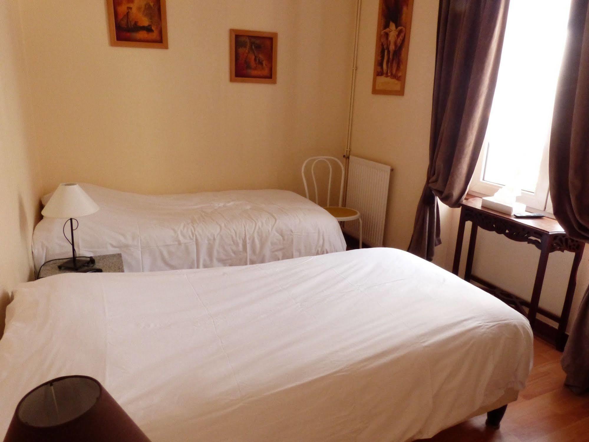 Logis Hotel Au Croissant Buzançais Εξωτερικό φωτογραφία