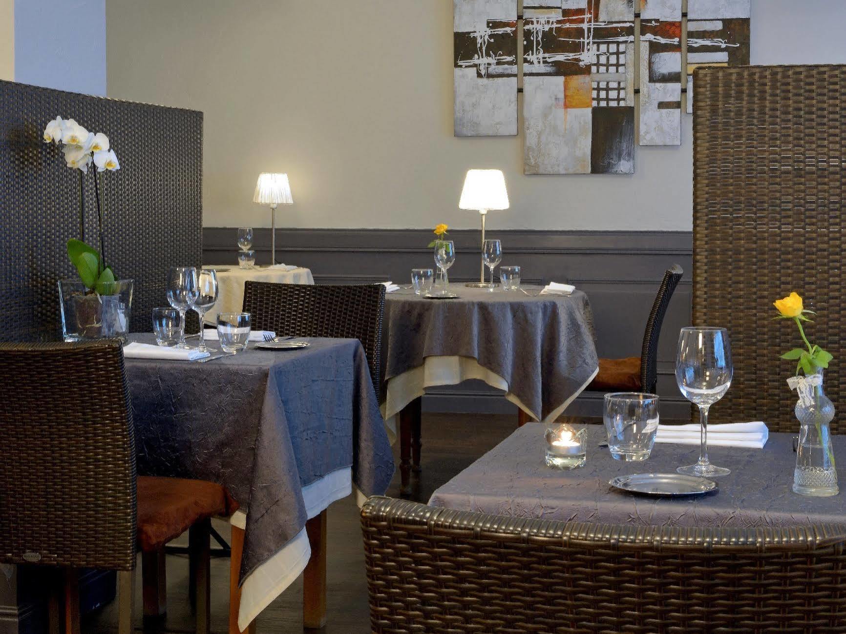 Logis Hotel Au Croissant Buzançais Εξωτερικό φωτογραφία